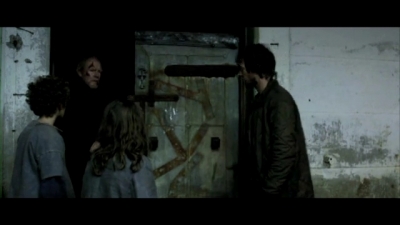 Existence_Scenereel_mp41457.jpg