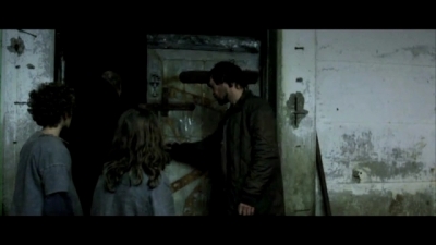 Existence_Scenereel_mp41458.jpg