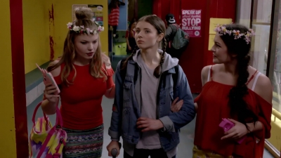 Lucy_Lewis_Cant_Lose_S02E01_mp43843.jpg
