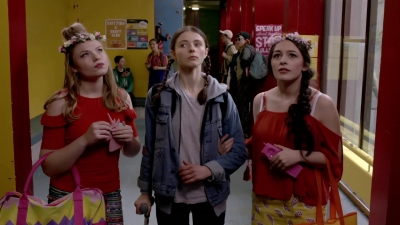 Lucy_Lewis_Cant_Lose_S02E01_mp43850.jpg