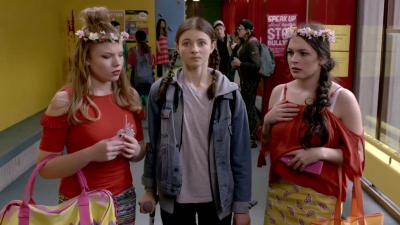 Lucy_Lewis_Cant_Lose_S02E01_mp43857.jpg