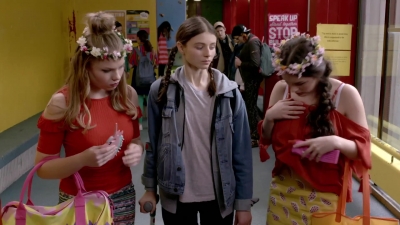 Lucy_Lewis_Cant_Lose_S02E01_mp43858.jpg