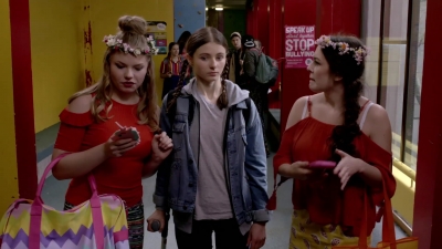 Lucy_Lewis_Cant_Lose_S02E01_mp43869.jpg
