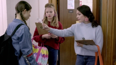 Lucy_Lewis_Cant_Lose_S02E02_mp44077.jpg