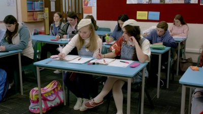 Lucy_Lewis_Cant_Lose_S02E04_mp44974.jpg