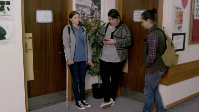 Lucy_Lewis_Cant_Lose_S02E04_mp45021.jpg