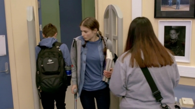 Lucy_Lewis_Cant_Lose_S02E04_mp45081.jpg