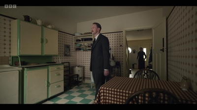 Life_After_Life_S01E03_mkv6996.jpg