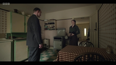 Life_After_Life_S01E03_mkv7004.jpg
