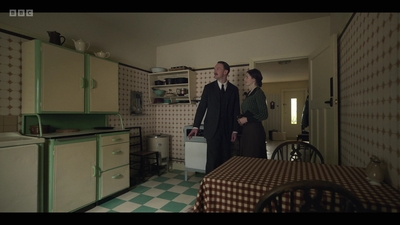 Life_After_Life_S01E03_mkv7037.jpg
