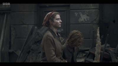 Life_After_Life_S01E04_mkv11735.jpg