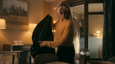 Totally_Completely_Fine_S01E01_mkv0951.jpg