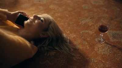 Totally_Completely_Fine_S01E01_mkv0970.jpg