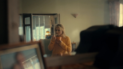 Totally_Completely_Fine_S01E01_mkv0995.jpg