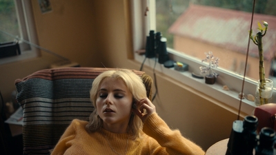 Totally_Completely_Fine_S01E01_mkv1118.jpg