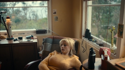 Totally_Completely_Fine_S01E01_mkv1126.jpg
