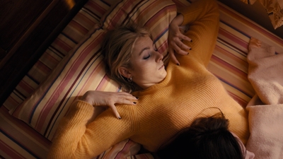 Totally_Completely_Fine_S01E01_mkv1408.jpg