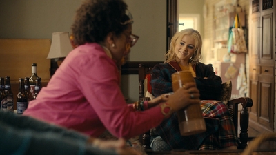 Totally_Completely_Fine_S01E01_mkv1515.jpg