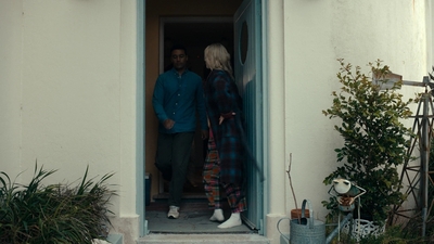 Totally_Completely_Fine_S01E01_mkv1723.jpg