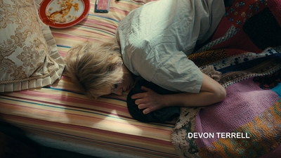 Totally_Completely_Fine_S01E05_mkv0103.jpg