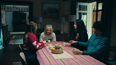 Totally_Completely_Fine_S01E05_mkv0158.jpg