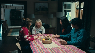 Totally_Completely_Fine_S01E05_mkv0162.jpg