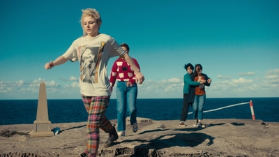 Totally_Completely_Fine_S01E05_mkv0368.jpg