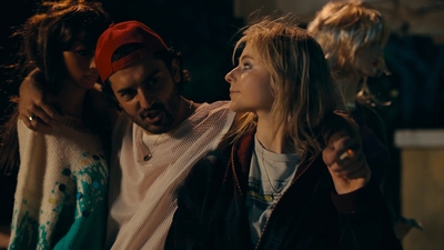 Totally_Completely_Fine_S01E05_mkv1971.jpg