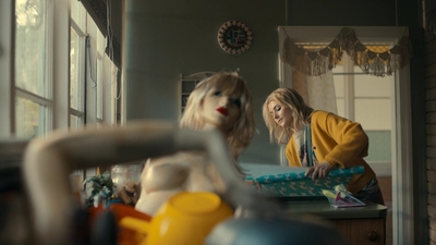 Totally_Completely_Fine_S01E06_mkv2988.jpg