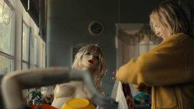 Totally_Completely_Fine_S01E06_mkv3000.jpg