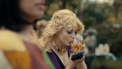 Totally_Completely_Fine_S01E06_mkv4002.jpg