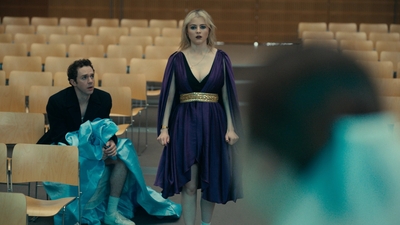 Totally_Completely_Fine_S01E06_mkv5024.jpg