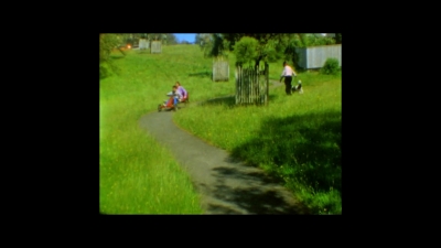 A_Long_Beside_mp40020.jpg