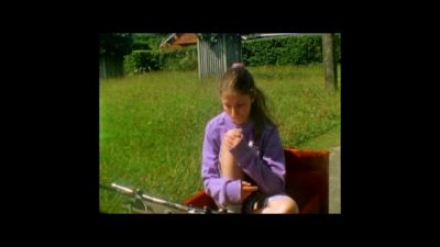 A_Long_Beside_mp40806.jpg
