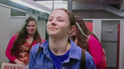Lucy_Lewis_Cant_Lose_S01E01_mp41394.jpg