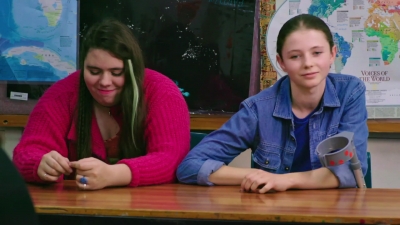 Lucy_Lewis_Cant_Lose_S01E01_mp41509.jpg