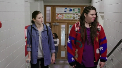 Lucy_Lewis_Cant_Lose_S01E02_mp41900.jpg