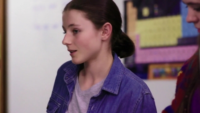 Lucy_Lewis_Cant_Lose_S01E04_mp42403.jpg