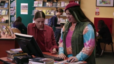 Lucy_Lewis_Cant_Lose_S01E05_mp42810.jpg