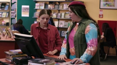 Lucy_Lewis_Cant_Lose_S01E05_mp42813.jpg