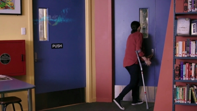 Lucy_Lewis_Cant_Lose_S01E06_mp42976.jpg