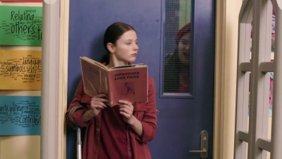 Lucy_Lewis_Cant_Lose_S01E06_mp43067.jpg