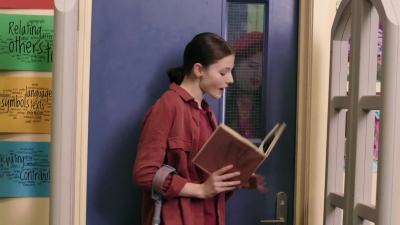 Lucy_Lewis_Cant_Lose_S01E06_mp43069.jpg