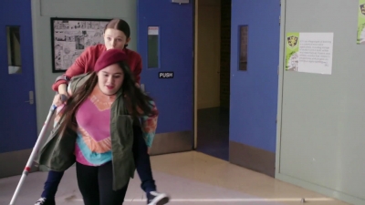 Lucy_Lewis_Cant_Lose_S01E06_mp43108.jpg