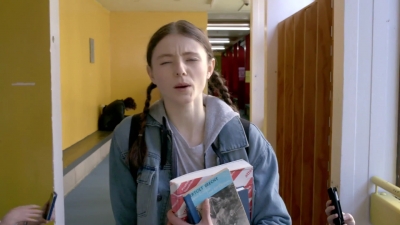 Lucy_Lewis_Cant_Lose_S02E01_mp43447.jpg