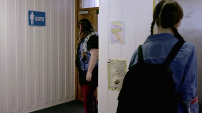 Lucy_Lewis_Cant_Lose_S02E03_mp44445.jpg