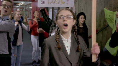 Lucy_Lewis_Cant_Lose_S02E03_mp44648.jpg
