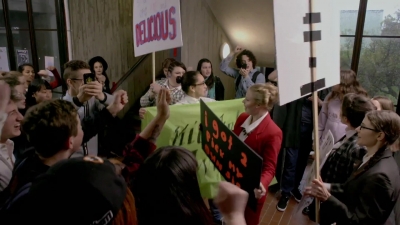 Lucy_Lewis_Cant_Lose_S02E03_mp44652.jpg