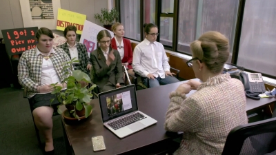 Lucy_Lewis_Cant_Lose_S02E03_mp44666.jpg