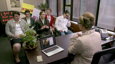 Lucy_Lewis_Cant_Lose_S02E03_mp44701.jpg